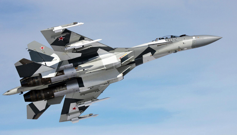 Від лютого російські війська втратили в Україні дві ескадрильї новітніх літаків Су-35, – Генштаб