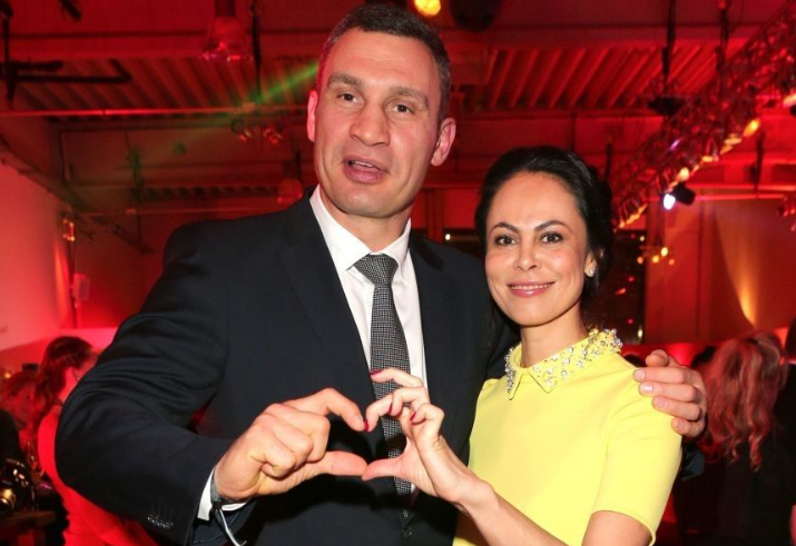 Віталій Кличко розлучається з дружиною після 25 років шлюбу