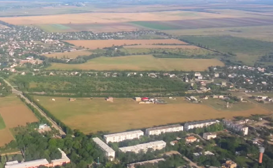 Недалеко від Сімферополя на авіабазі окупантів лунали вибухи (відео)