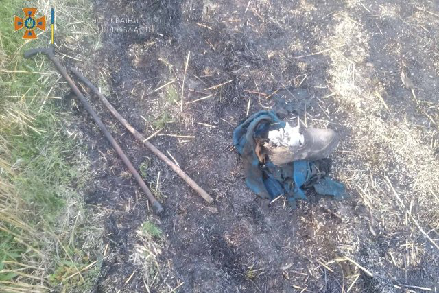 У Луцькому районі у вогні загинула жінка: підпалила післяжнивні залишки (відео)