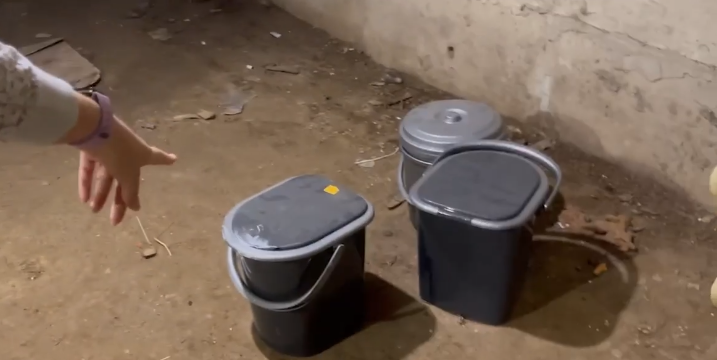 Замість туалету – відра: яке укриття в Луцькому ліцеї №21 (відео)