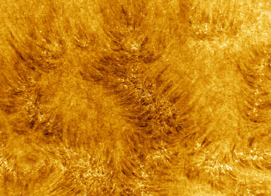 Оприлюднили неймовірно чіткі знімки поверхні Сонця (фото)