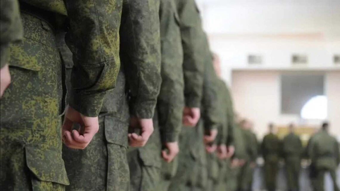 На росії пропонують мобілізувати насамперед українців, які втекли до рф після 2014 року