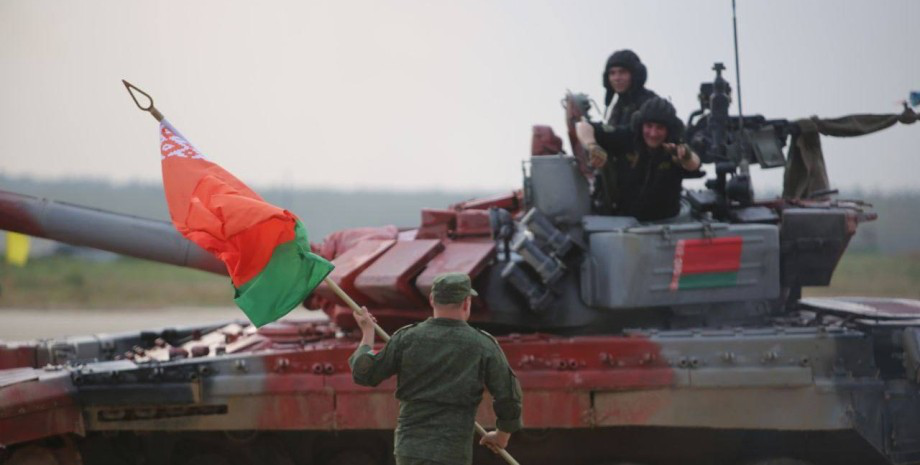 Мінімум до 8 жовтня: у Білорусі продовжили військові навчання