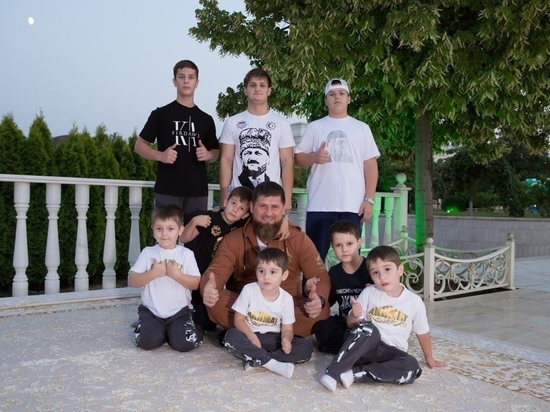 Кадиров заявив, що відправить своїх неповнолітніх синів вбивати українців (відео)