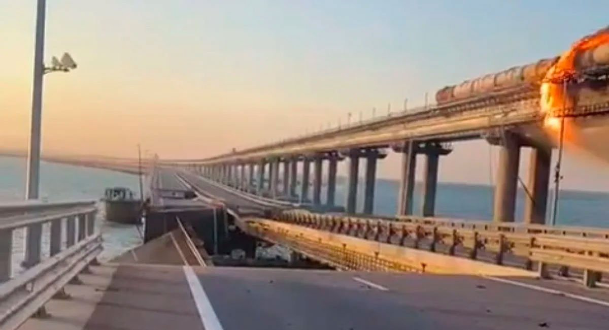 Вибух на Кримському мосту: рф погрожує «невідворотними наслідками», якщо підтвердиться «український слід»