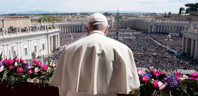 Папа римський закликав знищити ядерну зброю: Володіти нею – аморально