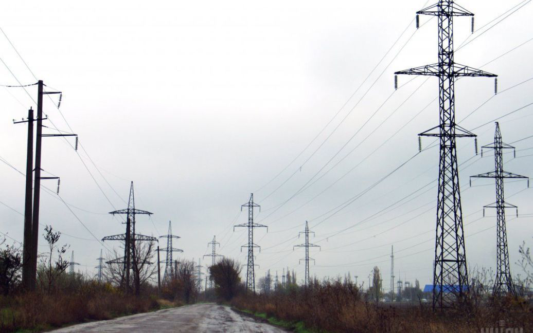 На Рівненщині – віялові відключення електроенергії: де сьогодні не буде світла