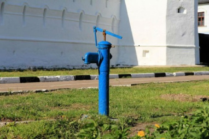 Вода має бути: луцькі депутати пропонують розконсервувати водозабірні колонки