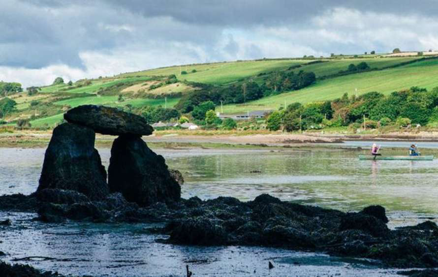 Вчені дослідили доісторичну гробницю, знайдену в Ірландії
