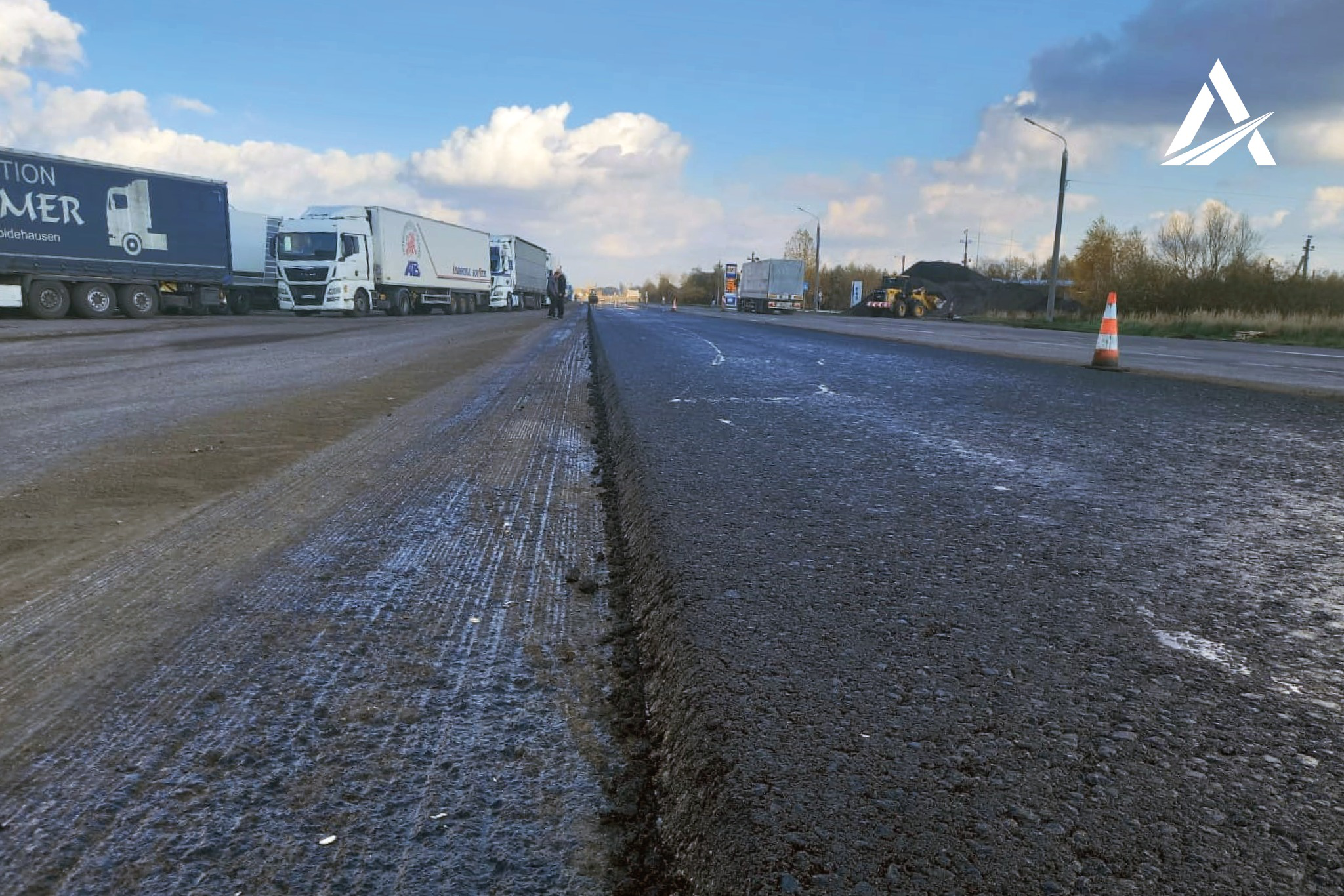 Аби не було черг: трасу Ковель-Ягодин ремонтують і розширюють (фото)
