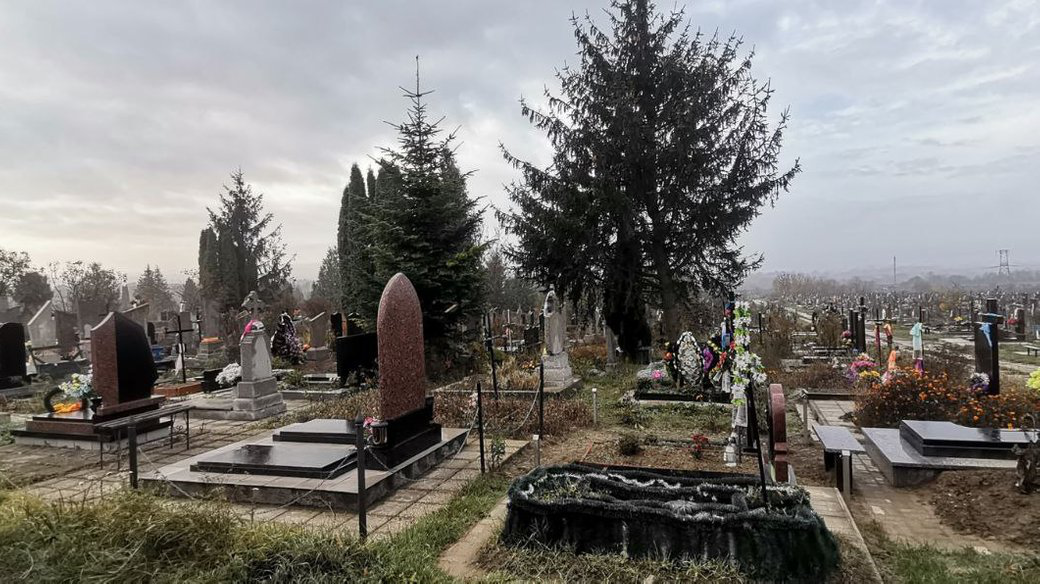 Для розширення кладовища у Гаразджі купили нову земельну ділянку (відео)