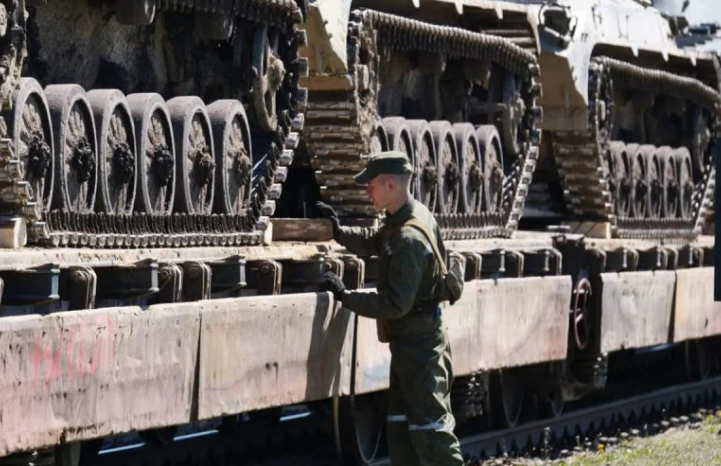 За 7 місяців режим лукашенка передав росії понад 65 000 тонн боєприпасів