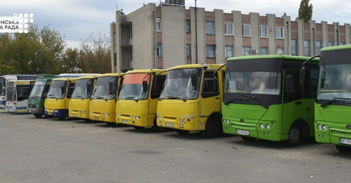 Окупанти вивезли з Херсона до Криму міський транспорт – Генштаб