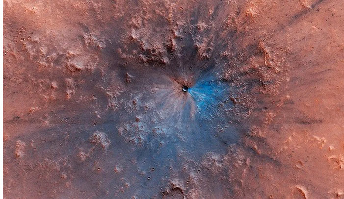 На Марс упав найбільший за всю історію спостережень метеорит