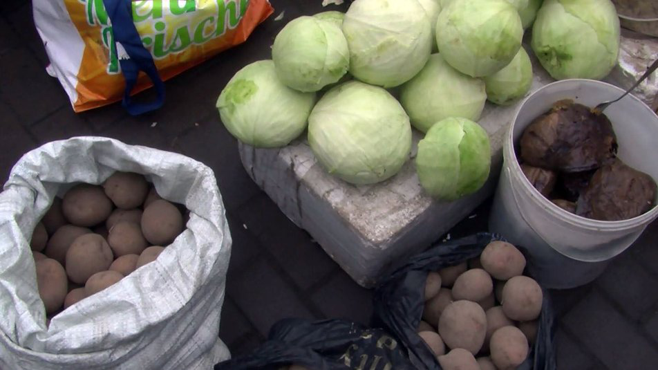 Запаси на зиму: чи зріс у Луцьку попит на овочі (відео)