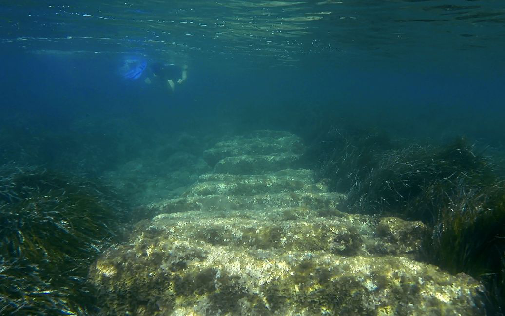 Вчені показали, який вигляд має найстаріше підводне місто у світі (відео)