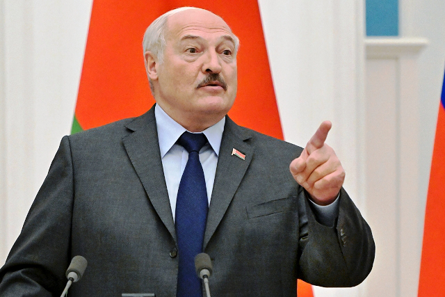 Лукашенко «посадив» чоловіка, дочку якого вбила ракета, випущена з Білорусі