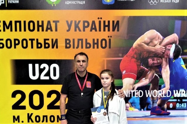 Юна ковельчанка привезла бронзу з Чемпіонату України з вільної боротьби