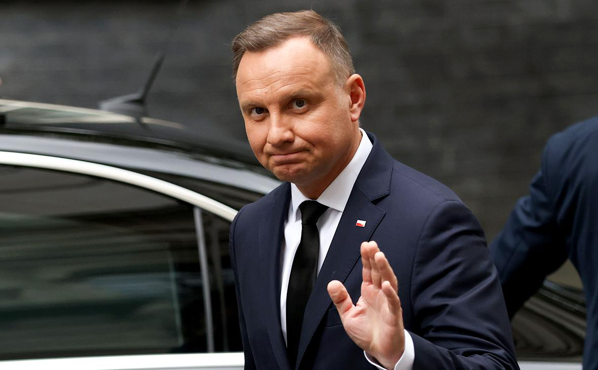 Російські пранкери розіграли президента Польщі