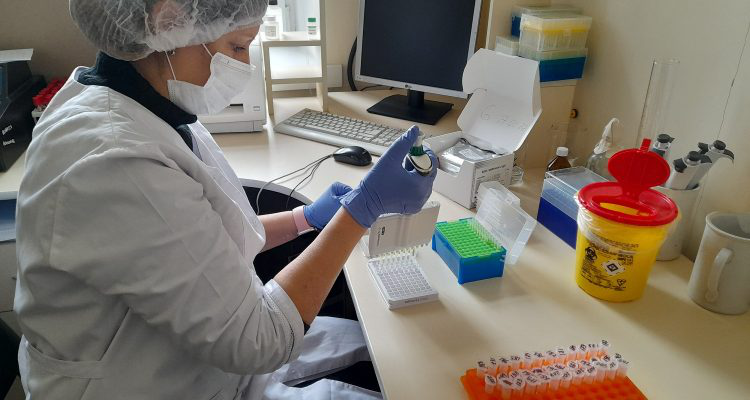 У працівників лабораторного центру Волині перевірили антитіла до COVID-19