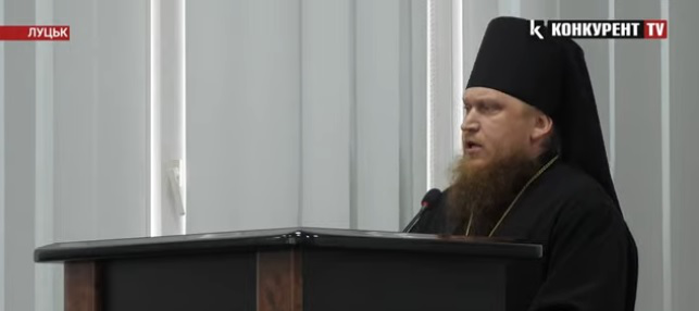 Священник московського патріархату на сесії Луцькради просив не забороняти УПЦ (відео)