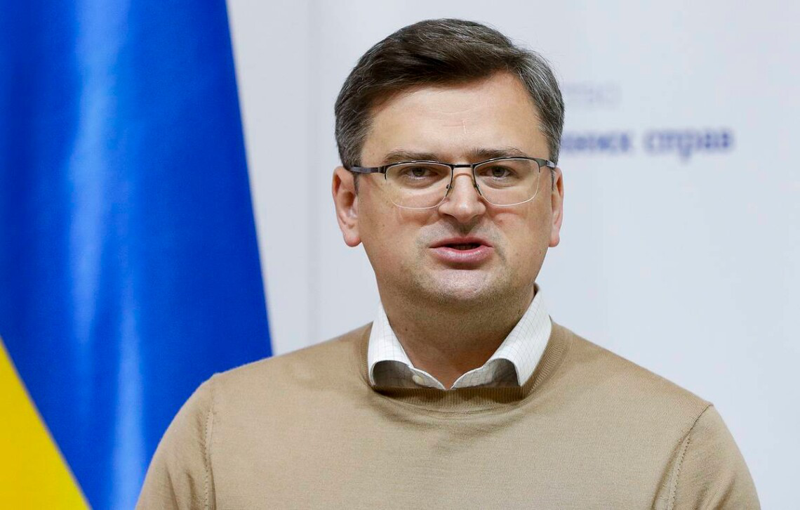 Два посольства України знову отримали листи з погрозами, – Кулеба