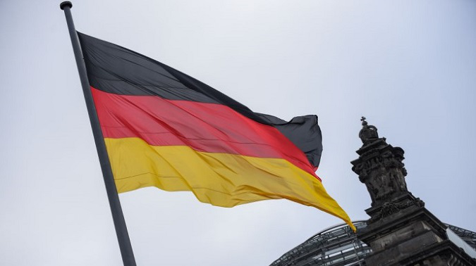 Німеччина передасть Україні 36 тисяч ковдр, які спершу хотіли продати на аукціоні