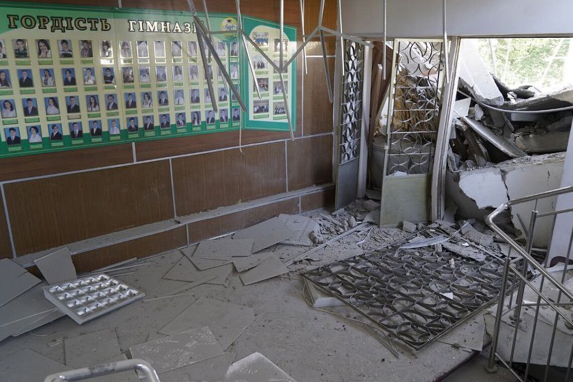 Єврокомісія виділить гроші на відновлення пошкоджених шкіл в Україні