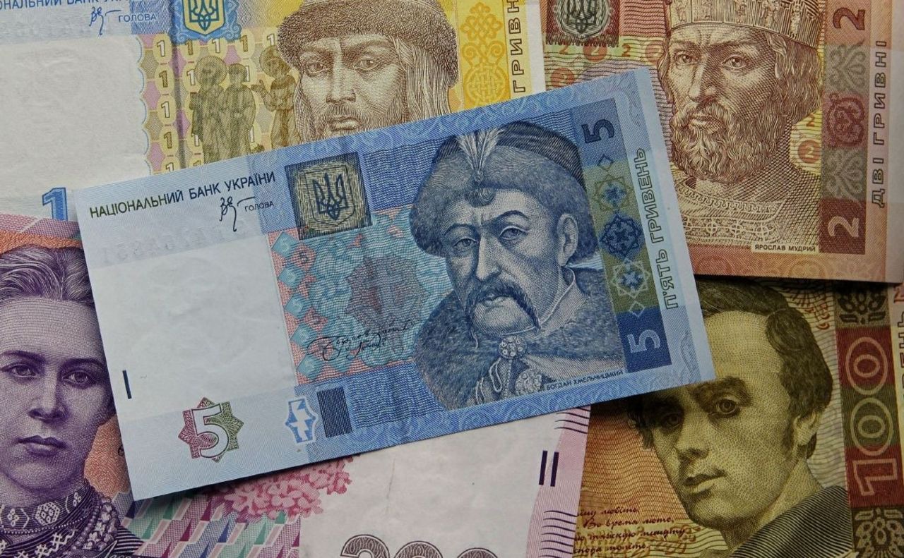 5, 10, 20 та 100: в Україні поступово вилучатимуть з обігу деякі паперові банкноти