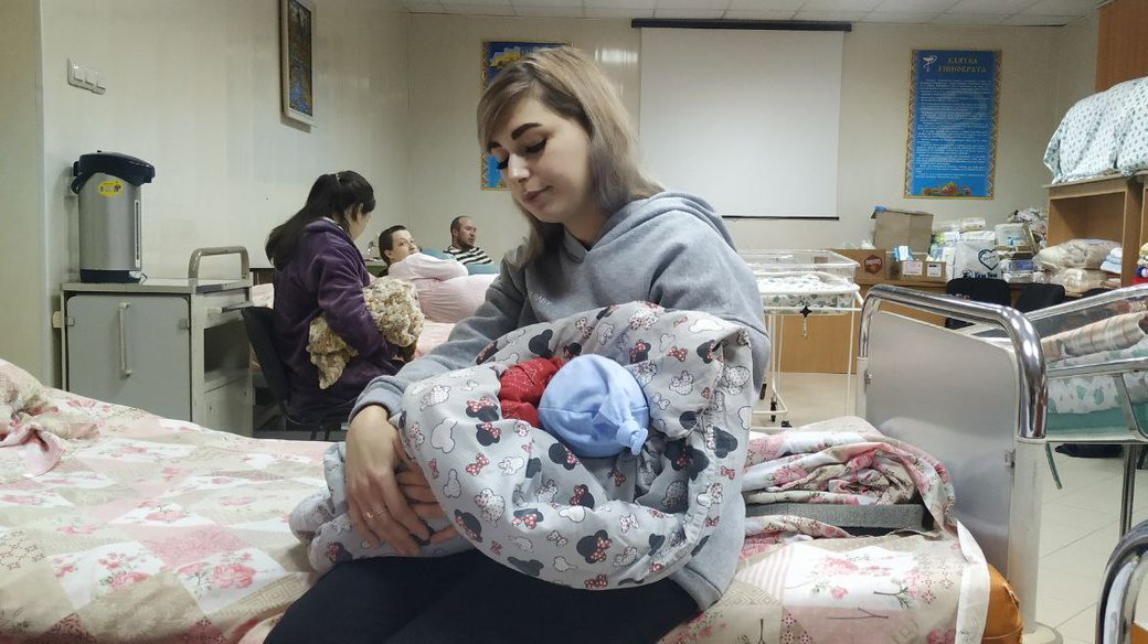 Військову, яка народила малюка 1 січня у Луцьку, виписали з  пологового (відео)