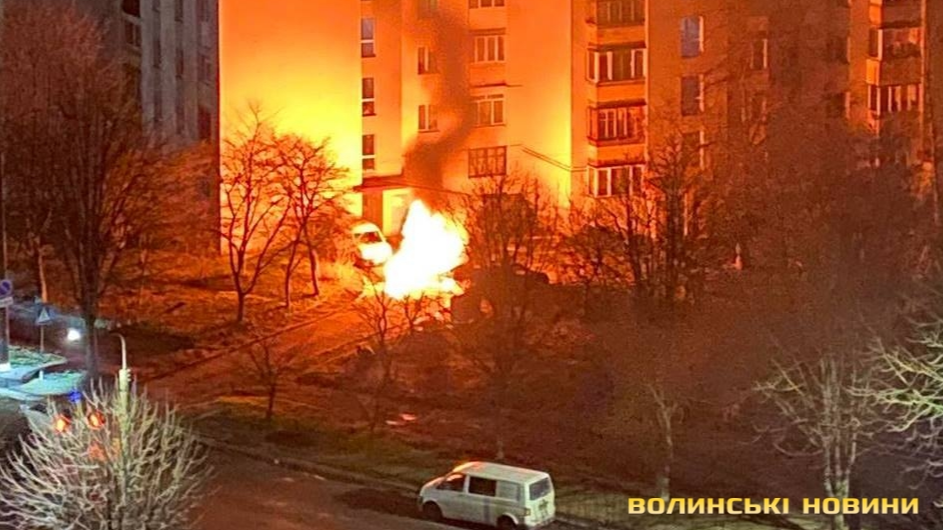 У поліції назвали офіційну причину загоряння автомобіля в Луцьку