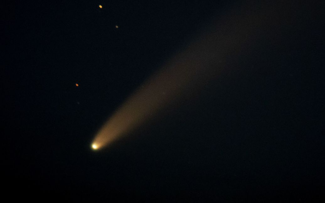 Апарат NASA зафіксував незвичайну комету, яка облетіла Сонце