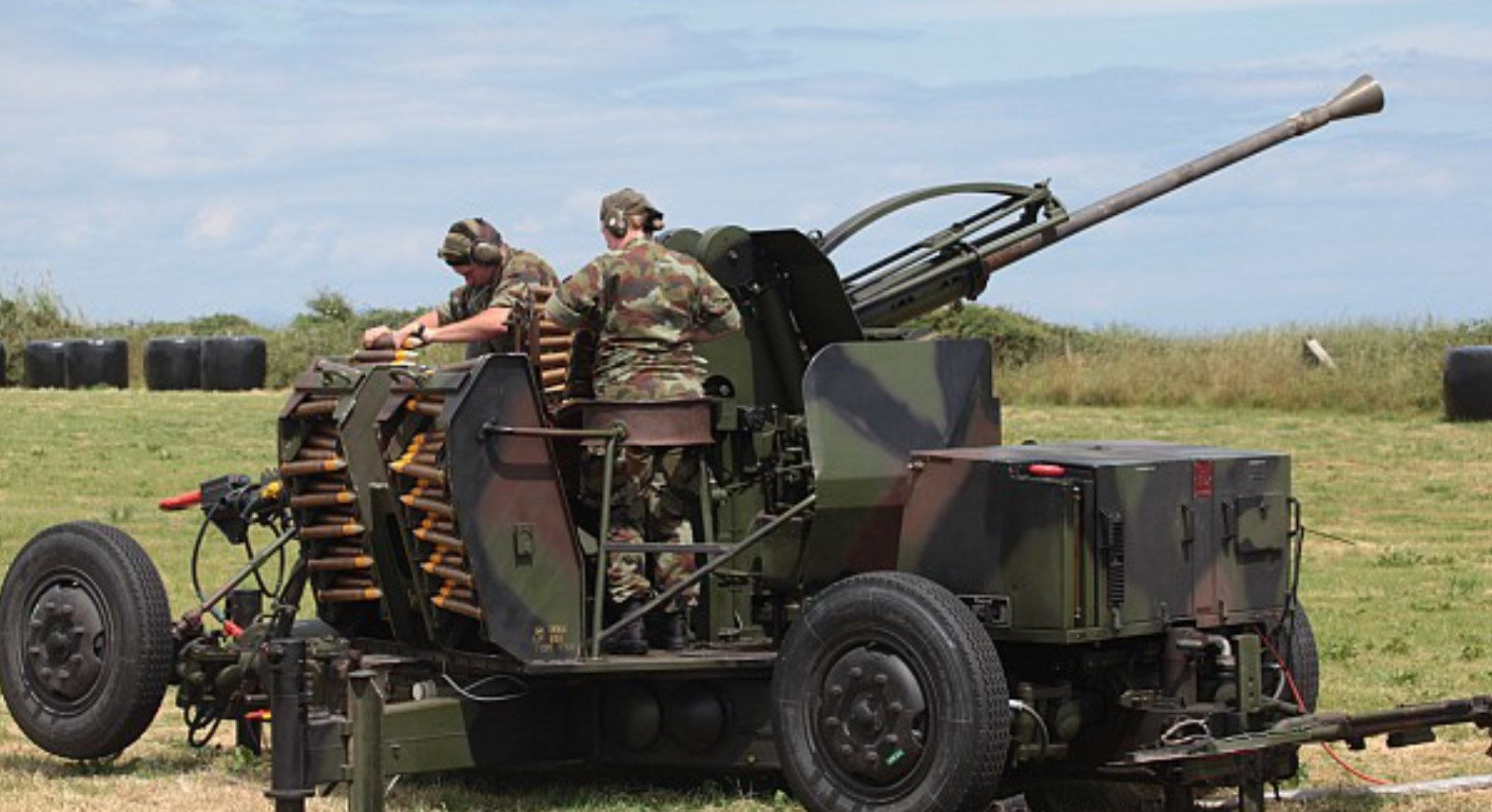 Литва передасть Україні 36 зенітних гармат, які будуть ефективними проти «Шахедів»