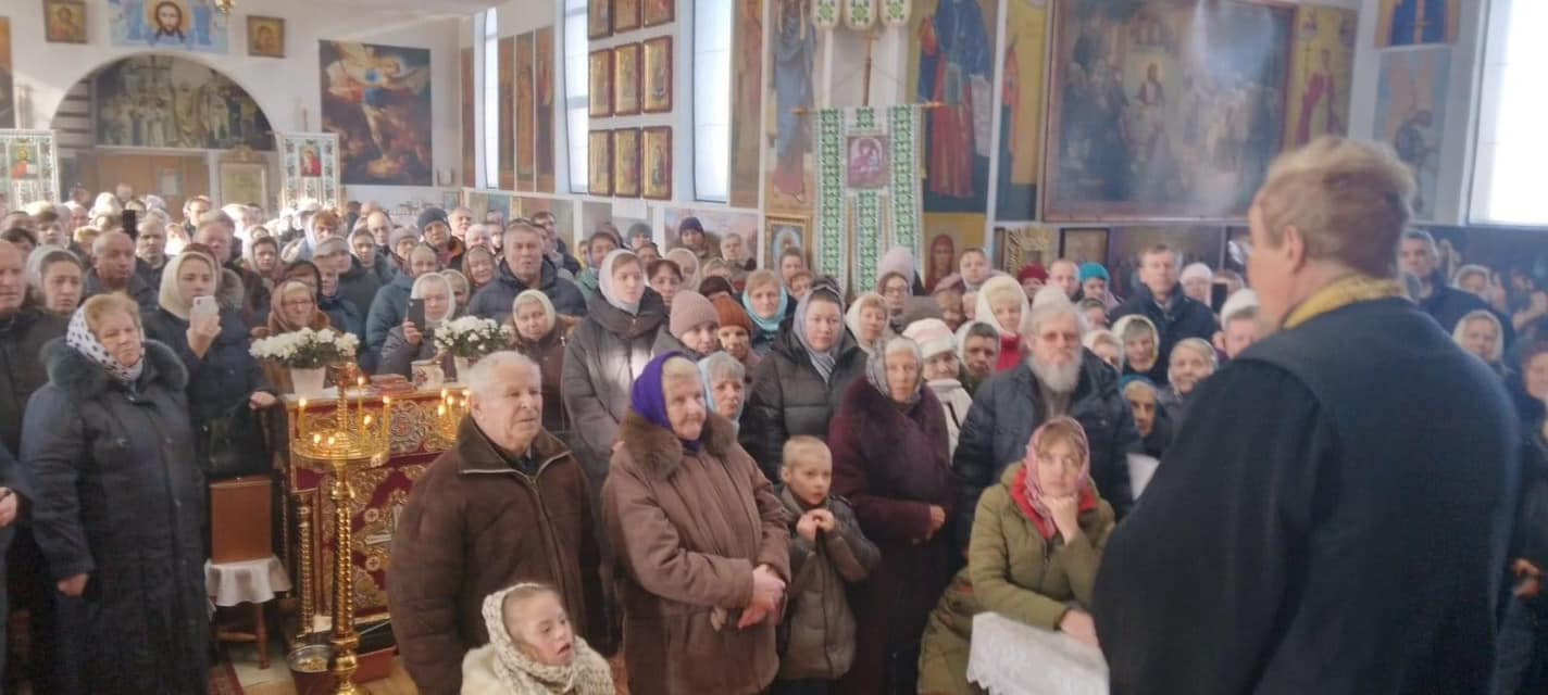 Скандал у Нововолинську: в «МП» заявили, що «реальні парафіяни» не хочуть в ПЦУ (відео)
