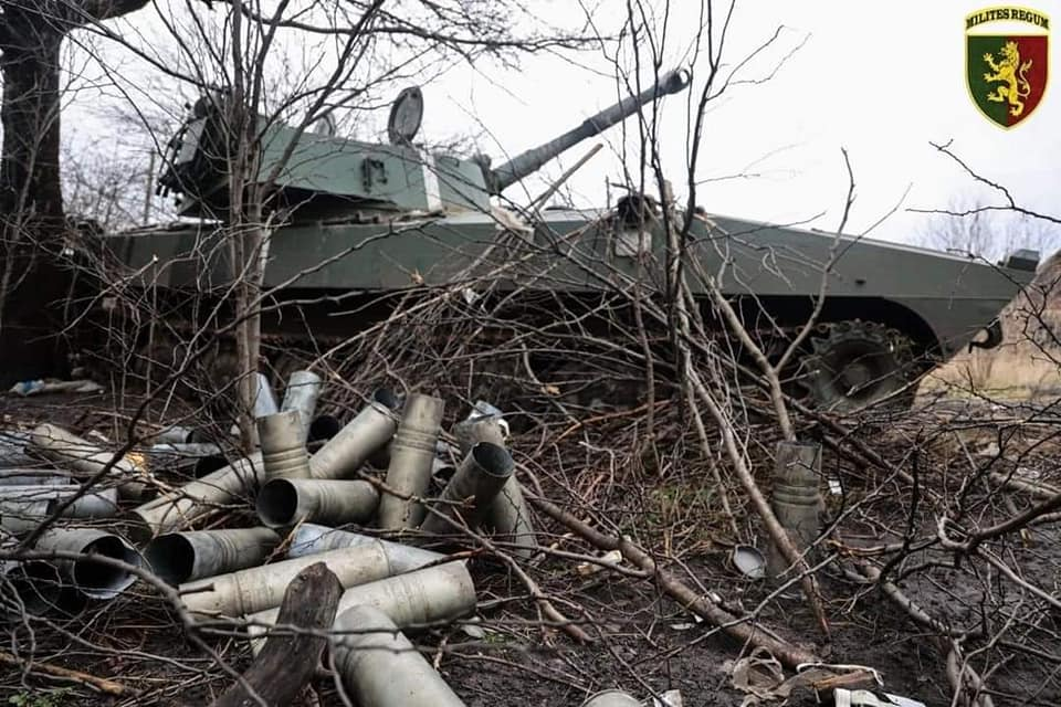 Близько 142 270 окупантів, 3303 танки, 2326 артсистем: втрати ворога на 18 лютого