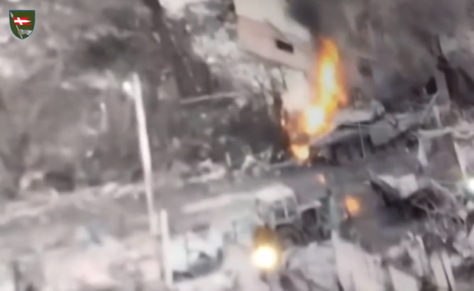 Бійці 14 ОМБр знищили ворожий танк (відео)