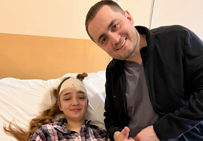 Під час операції розбудили пацієнтку: нейрохірург з Луцька видалив пухлину 16-річній дівчині (фото)