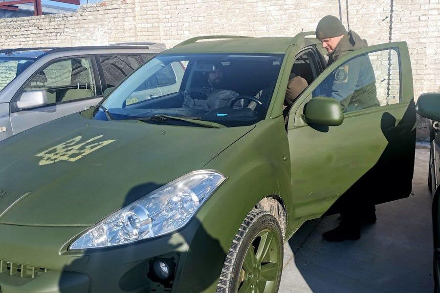 Волинським гвардійцям передали ще одне авто (фото)