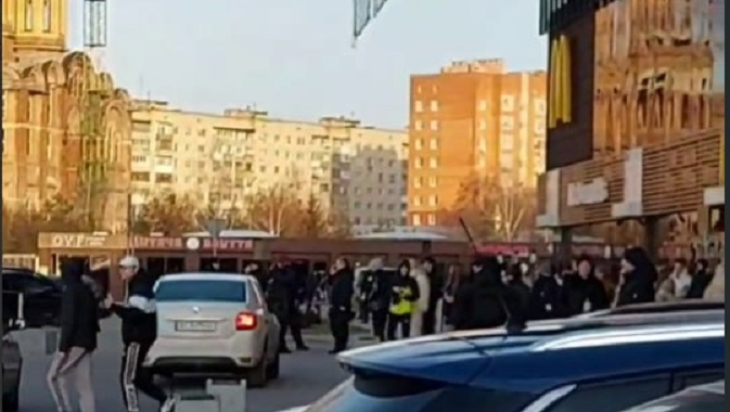 ПВК «Редан»: у Луцьку попередили масову бійку підлітків (відео)