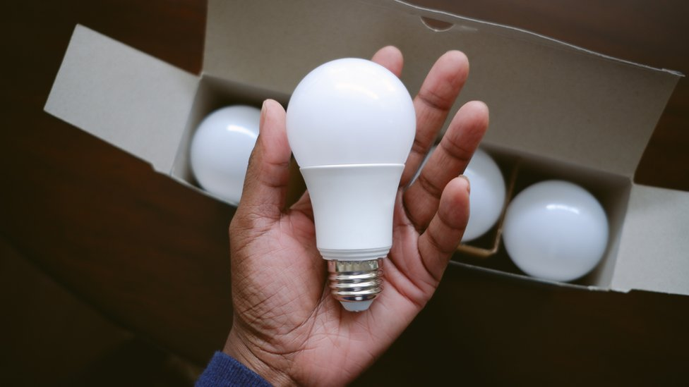 Волиняни вже обміняли 277 тисяч старих ламп на LED-лампи