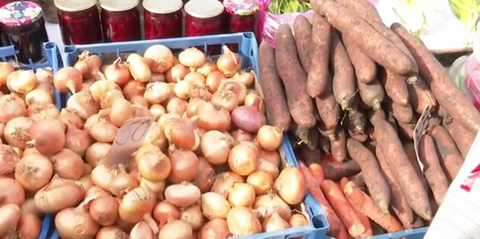 Цибуля – по 70, морква – по 40: чому у Луцьку зросли ціни на овочі (відео)