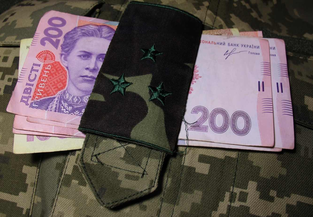 У Волиньраді не ухвалили заяву про повернення виплат військовим (фото)