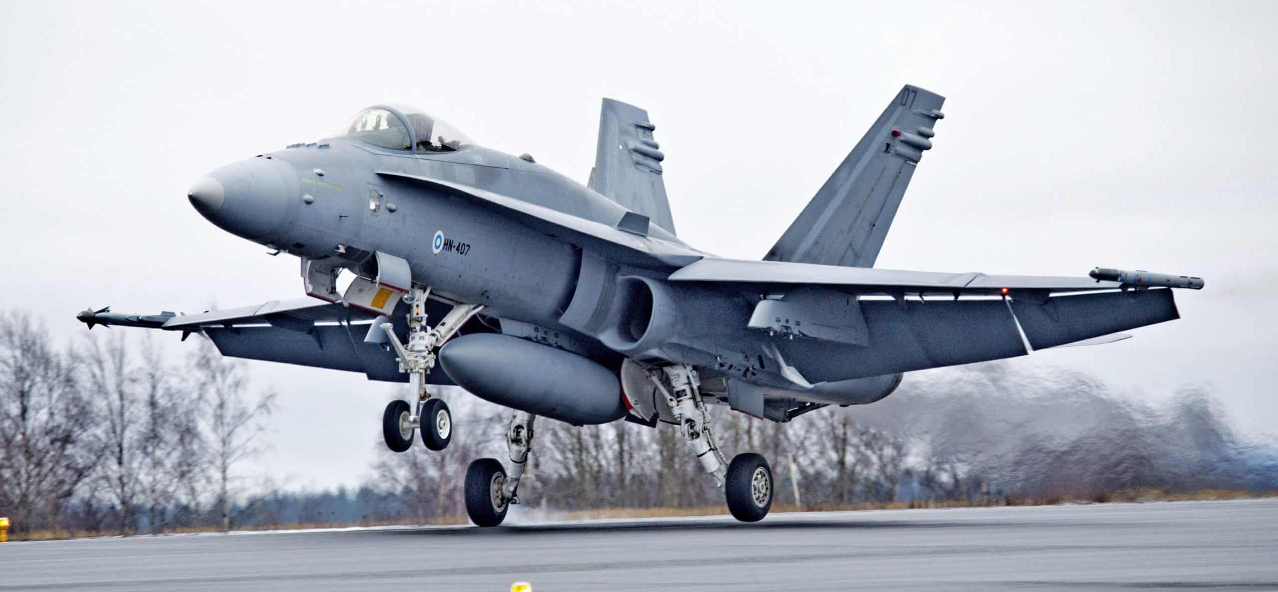 Україна подала до Фінляндії запит на винищувачі F/A-18