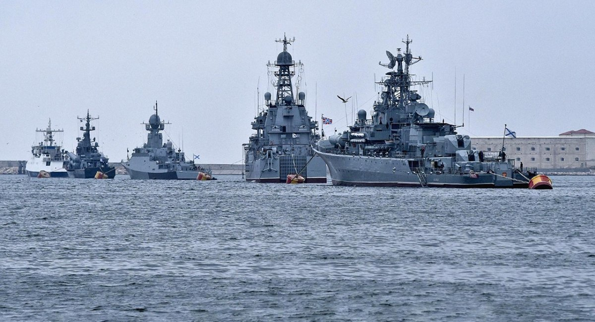 Загроза українських надводних дронів стримує Чорноморський флот РФ, – британська розвідка