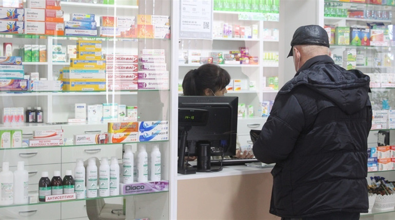 Аптеки зможуть продавати рецептурні ліки без рецепта до кінця воєнного стану