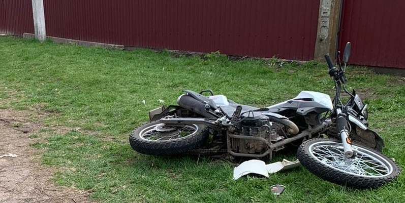 На Волині паркан і електроопора травмували мотоциклістів