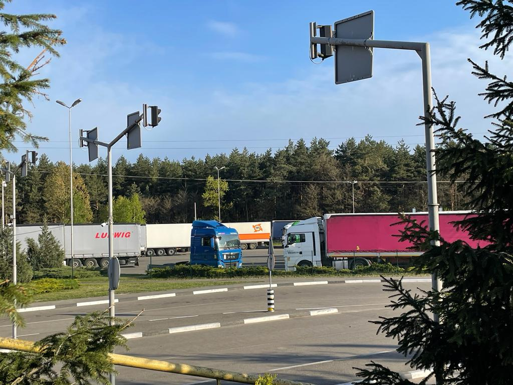 Сотні вантажівок: через польський страйк на волинському пункті пропуску – черги