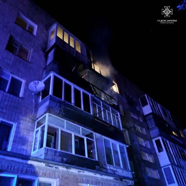У луцькій 5-поверхівці горів балкон – вогонь перекинувся до сусідів (фото, відео)