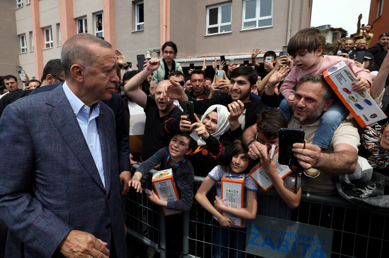 У Туреччині закрилися виборчі дільниці, почали підрахунок голосів